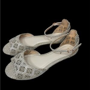 BAMBOO Gold Flats with Elegant Cutout Design